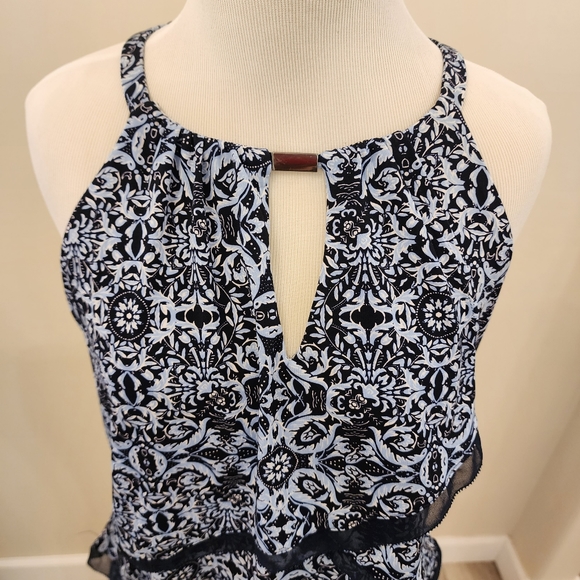 White House Black Market Women's Top - Picture 3 of 11